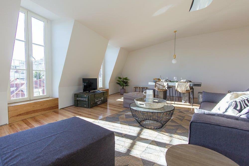 Апартаменты Luxury T.M. Penthouse With A View Лиссабон Экстерьер фото